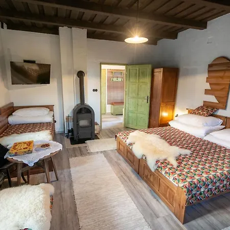 Csenger Vendeghazak 公寓 *