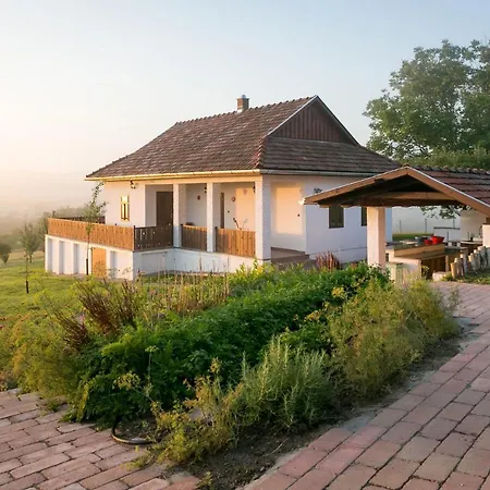 Csenger Vendeghazak * Matraverebely